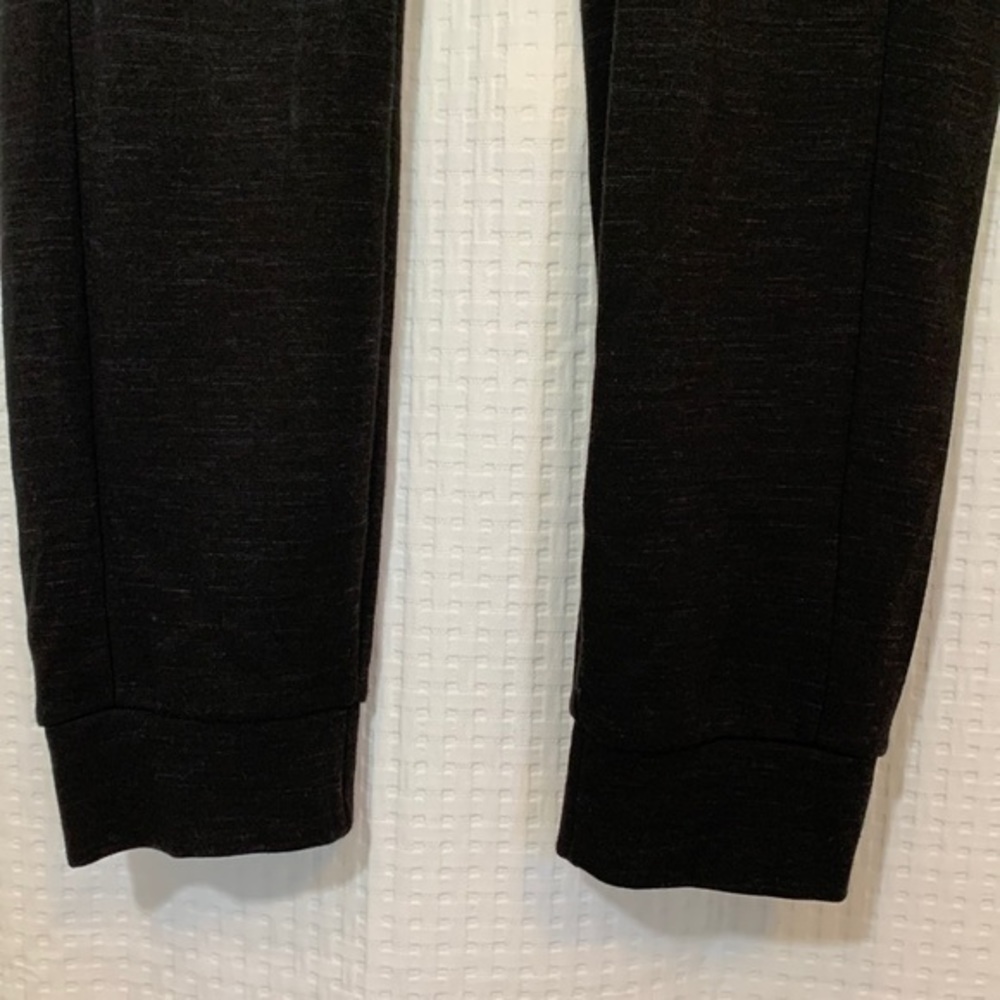 Fila ‘Live in Motion’ men’s heathered black sweatpants joggers. Large. EUC - Picture 3 of 9